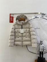 Load image into Gallery viewer, Avoce Jacket
