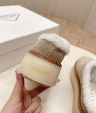 Load image into Gallery viewer, Fur Slippers
