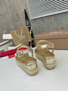 Stud Wedges