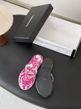 Load image into Gallery viewer, CC Sandals
