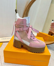 Load image into Gallery viewer, Desert Boots
