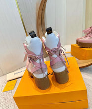 Load image into Gallery viewer, Desert Boots
