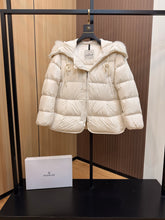 Load image into Gallery viewer, Locustelle Jacket

