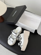 Load image into Gallery viewer, CC Sandals
