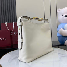 Load image into Gallery viewer, Beatrix Tote
