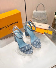 Load image into Gallery viewer, Silhouette Sandals
