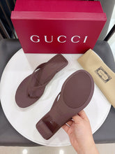 Load image into Gallery viewer, GG Sandals
