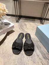 Load image into Gallery viewer, Leather Sandals
