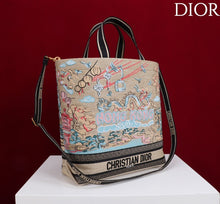 Load image into Gallery viewer, Large Book Tote
