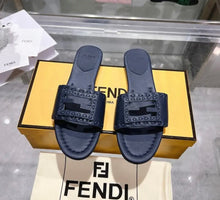 Load image into Gallery viewer, Baguette Sandals
