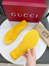 Load image into Gallery viewer, GG Sandals
