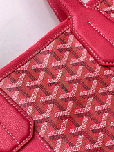 Load image into Gallery viewer, Villette Tote
