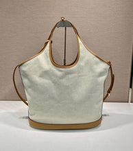 Load image into Gallery viewer, Linen Bend Tote
