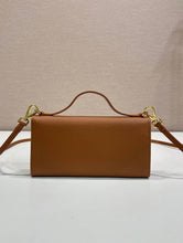 Load image into Gallery viewer, Leather Clutch
