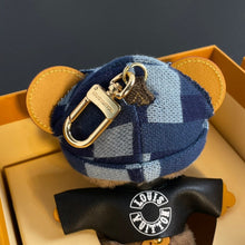 Load image into Gallery viewer, Bear Charm/Keychain
