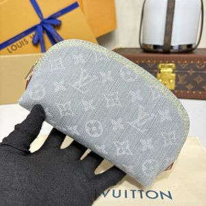 Cosmetic Pouch