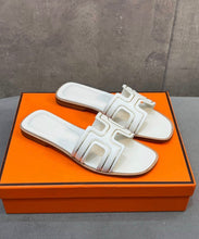 Load image into Gallery viewer, Oran Sandals

