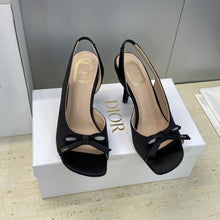Load image into Gallery viewer, Satin Bow Sandals
