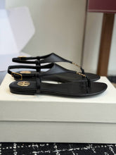 Load image into Gallery viewer, Leather Sandals
