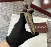 Load image into Gallery viewer, Ophidia Coin Purse
