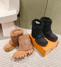 Load image into Gallery viewer, Fur Boots
