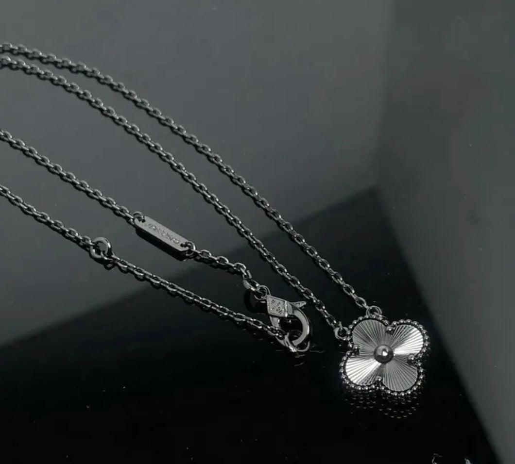 Alhambra Pendant