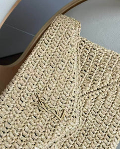 Cassandre Envelope Pouch
