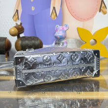 Load image into Gallery viewer, Side Trunk
