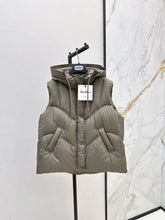 Load image into Gallery viewer, The Cube Gilet
