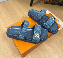 Load image into Gallery viewer, Bom Dia Sandals
