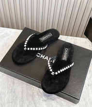 Load image into Gallery viewer, CC Sandals
