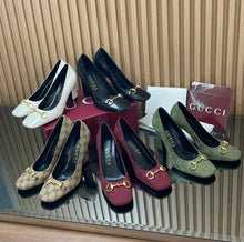 Load image into Gallery viewer, Horsebit Pumps
