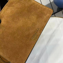 Load image into Gallery viewer, Maxi Softbit Bag
