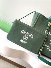 Load image into Gallery viewer, Deauville Tote

