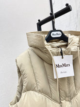 Load image into Gallery viewer, The Cube Gilet
