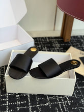 Load image into Gallery viewer, Satin Sandals
