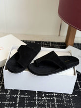 Load image into Gallery viewer, Leather Sandals
