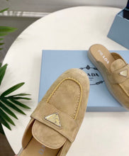 Load image into Gallery viewer, Suede Mules

