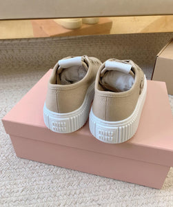 Logo Trainers
