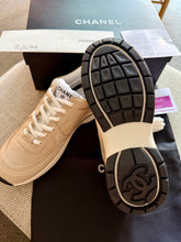 Load image into Gallery viewer, CC Trainers
