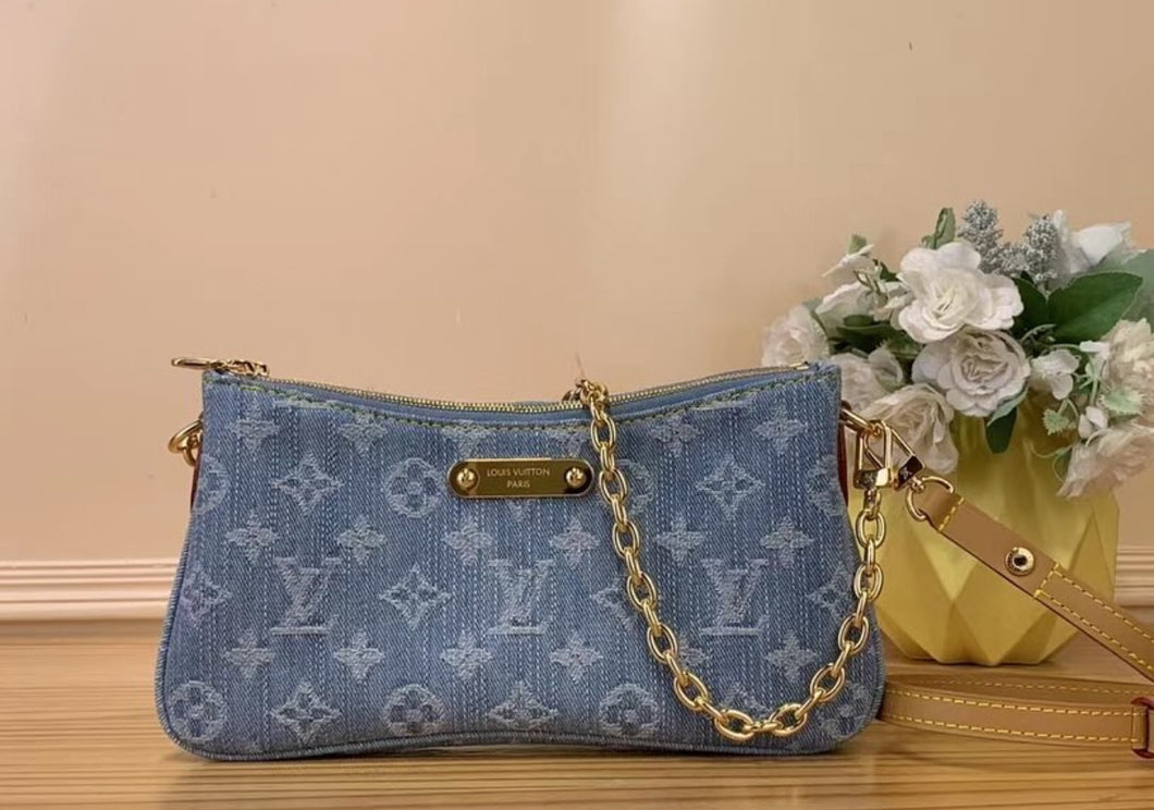 Liv Pochette