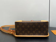 Load image into Gallery viewer, Dianne Backpack
