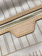 Load image into Gallery viewer, Neverfull PM
