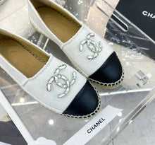 Load image into Gallery viewer, CC Espadrilles
