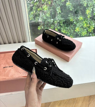 Load image into Gallery viewer, Shearling Loafers
