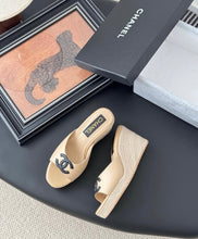 Load image into Gallery viewer, CC Sandals
