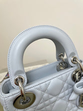 Load image into Gallery viewer, Lady D Mini
