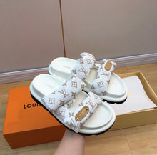 Load image into Gallery viewer, Pillow Sandals
