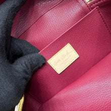 Load image into Gallery viewer, Vanity Chain Pouch
