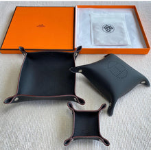 Load image into Gallery viewer, Leather Tray Set
